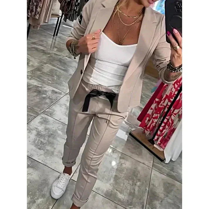 Arlene Set - Smart Comfort with Effortless Style