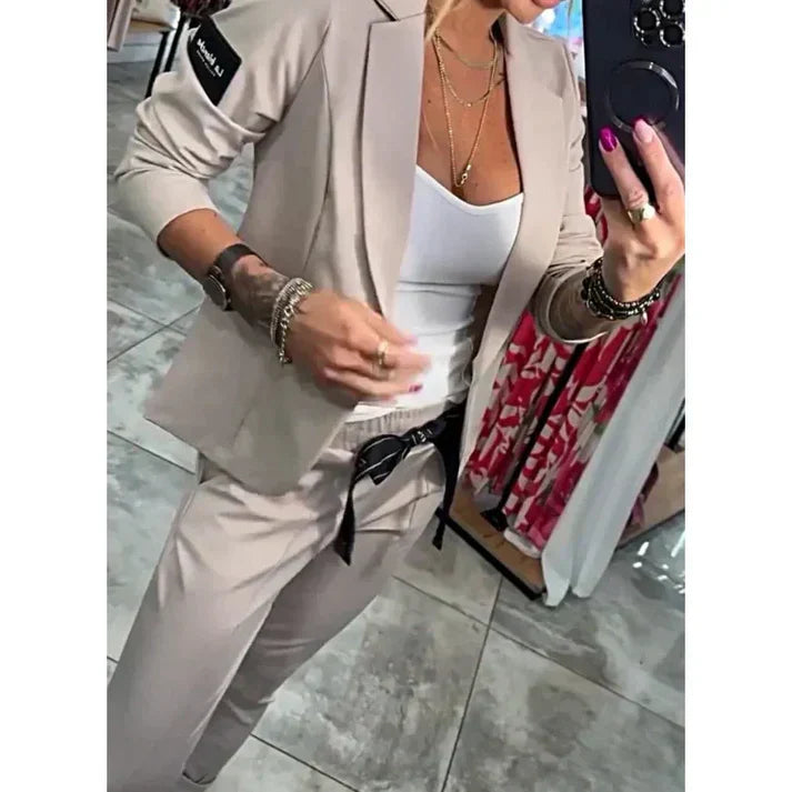 Arlene Set - Smart Comfort with Effortless Style