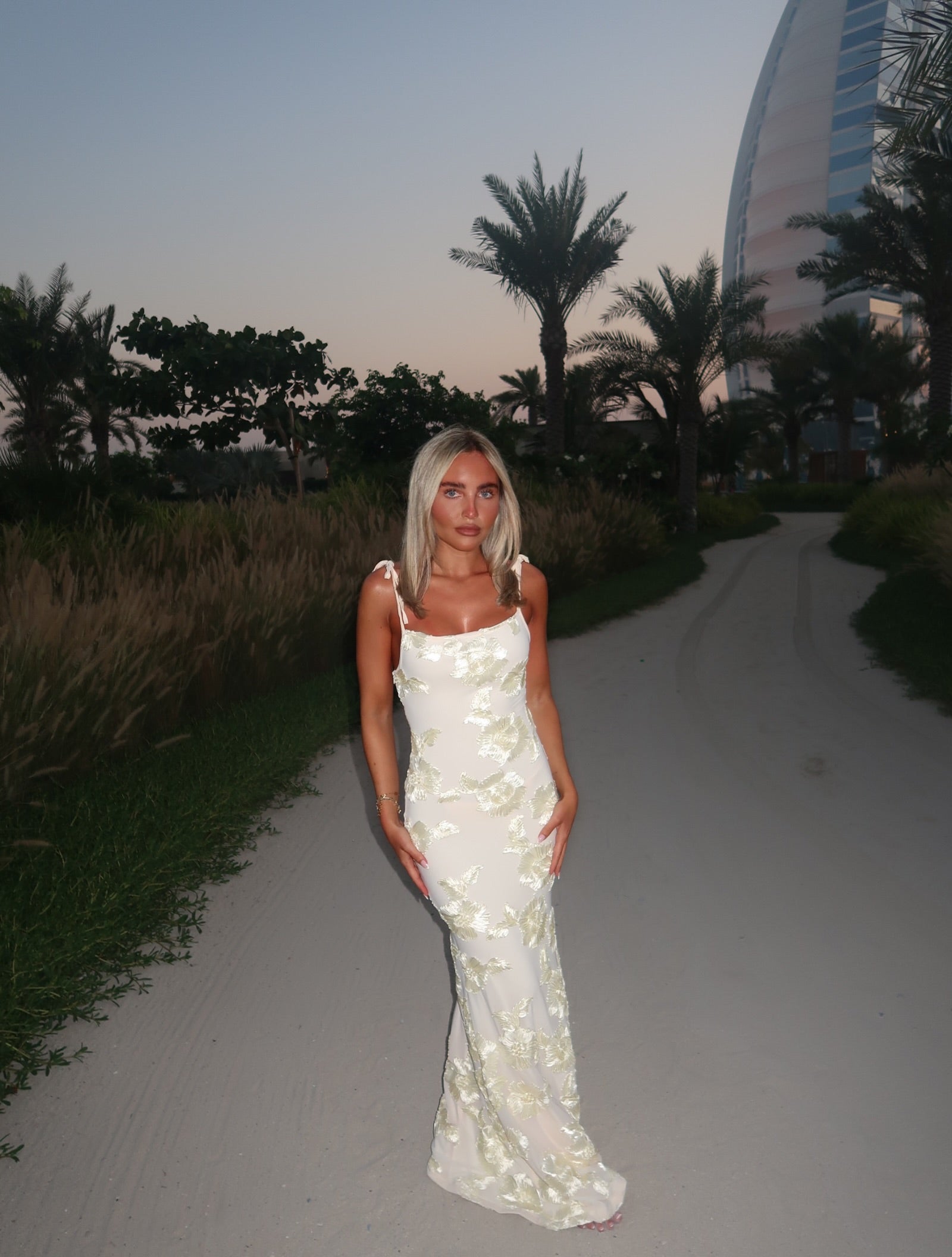 MIRELA - Floral Maxi Dress