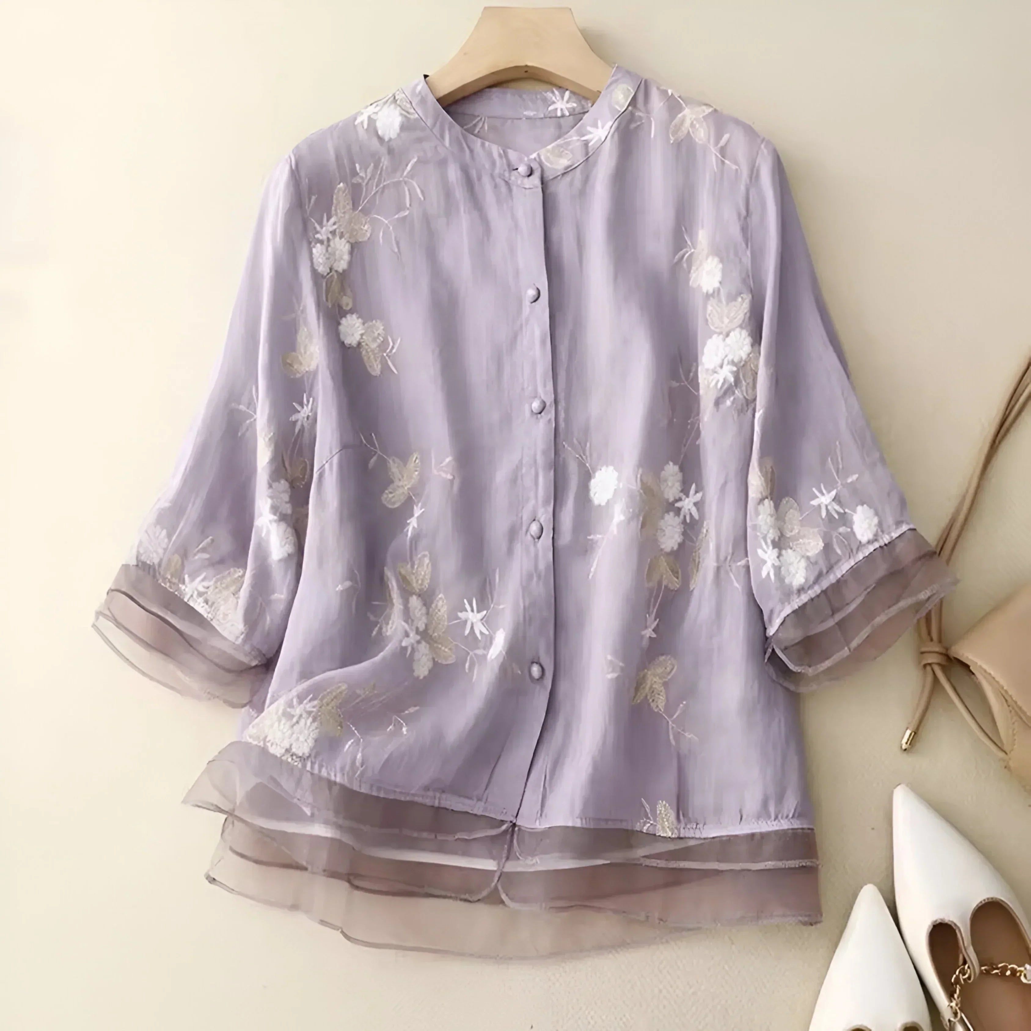 Marie - Top with Embroidered Flowers