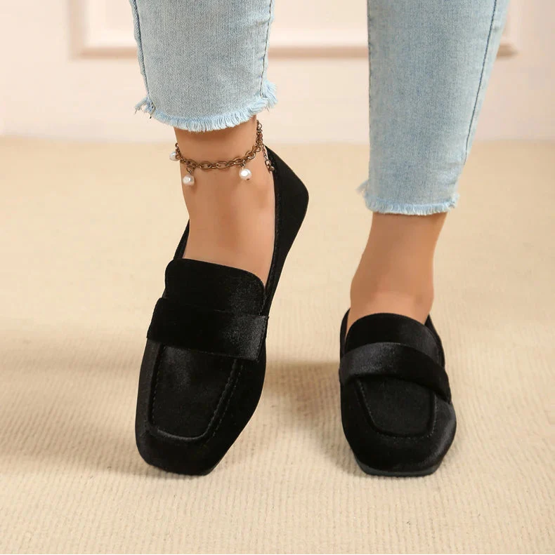 Tavira – Elegant Velour Casual Loafers