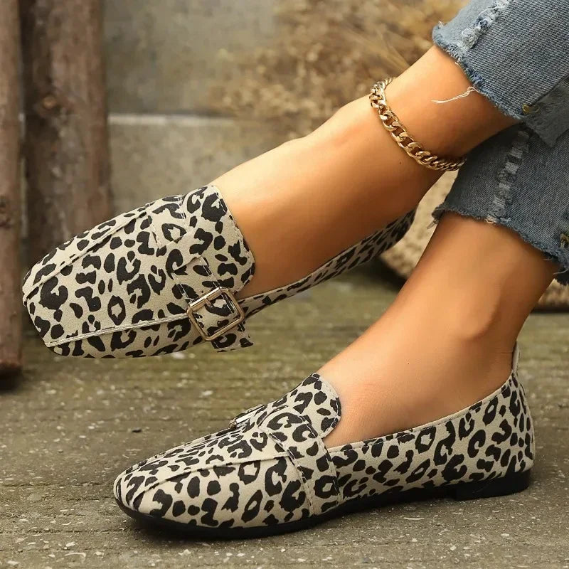 Nerina – Fashion Buckle Low-Heel Flats