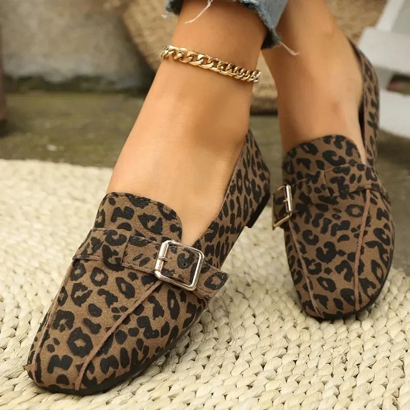 Nerina – Fashion Buckle Low-Heel Flats