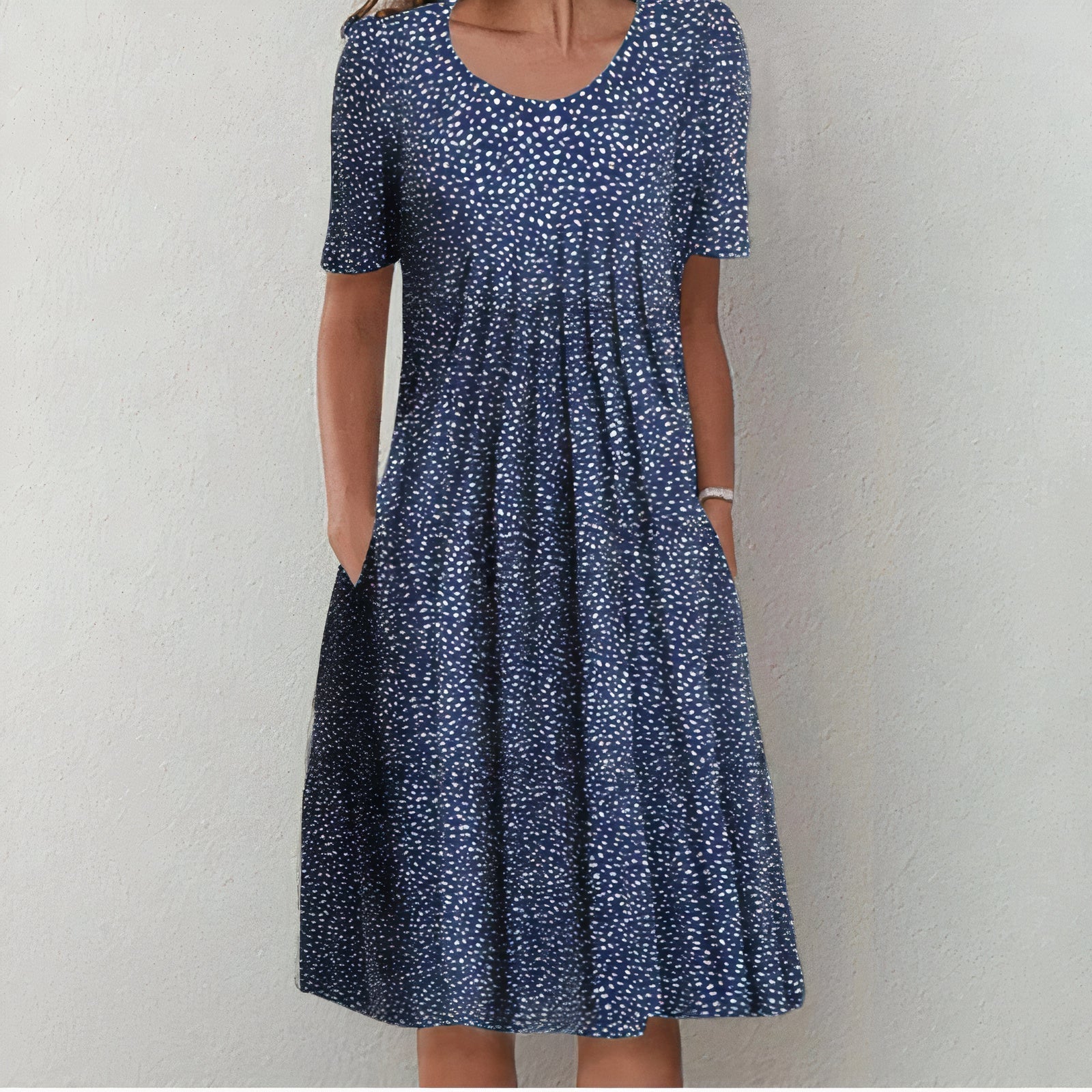 Elin - Flattering Floral Dress
